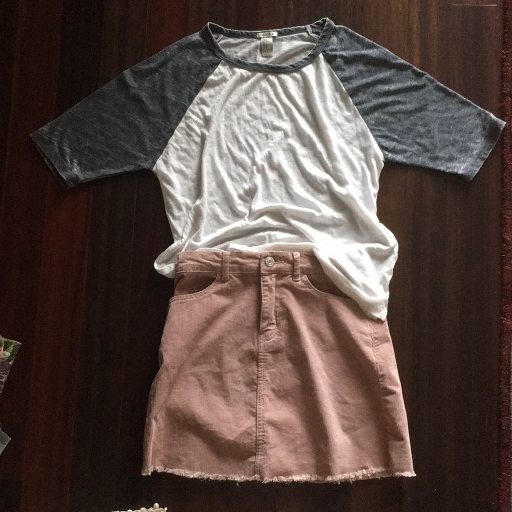 Baseball tee